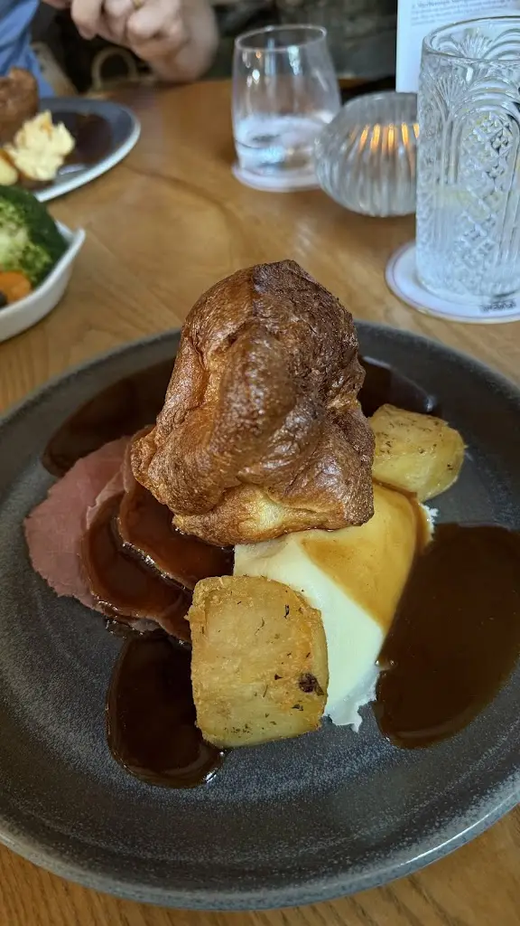 Alini Silveira_The Crown & Thistle_Longtown_review