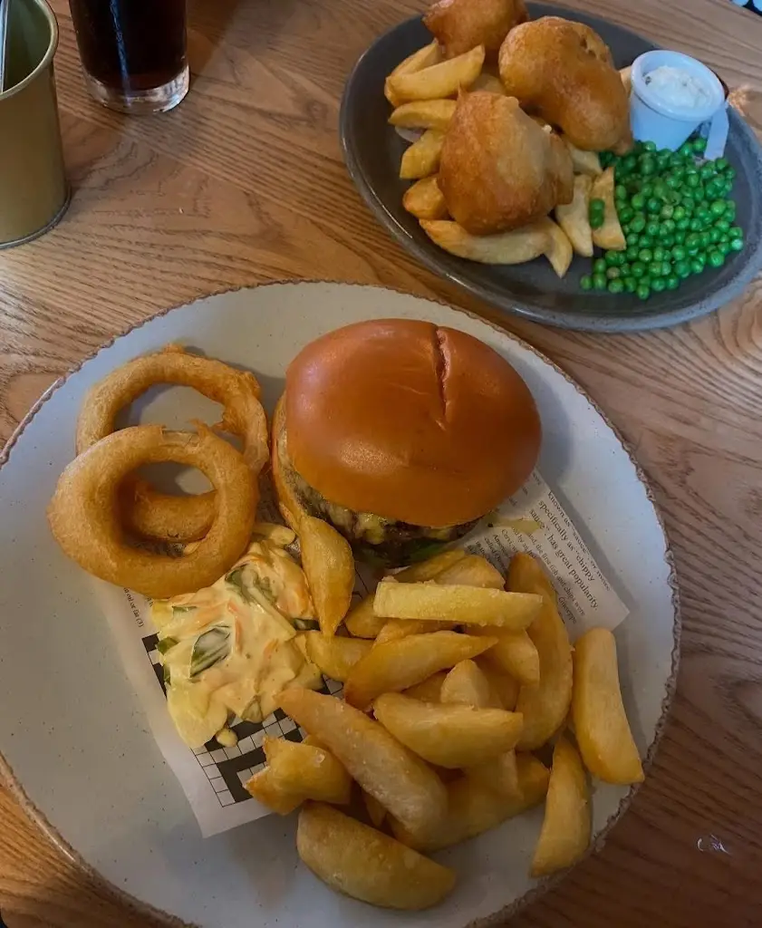 Colleen Hordon-clark_The Crown & Thistle_Longtown_review