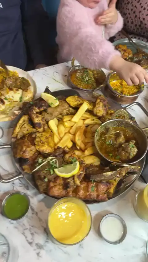 Yakoob’s Lahori Street Food & Grill_Longsight_slider_image_2