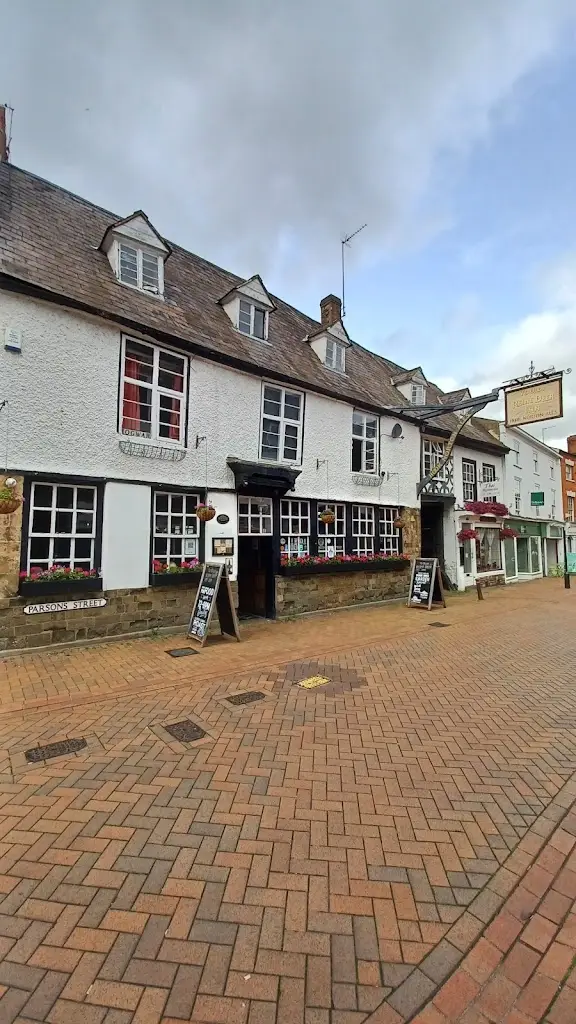 The Great Nickardo_Ye Olde Reine Deer Inn_Adderbury_review