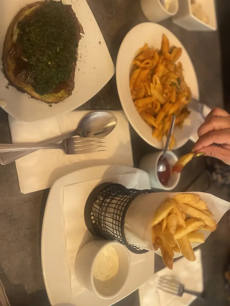 Ashish Vohra_Oscars Pizza Co Ltd_Abbots Langley_review