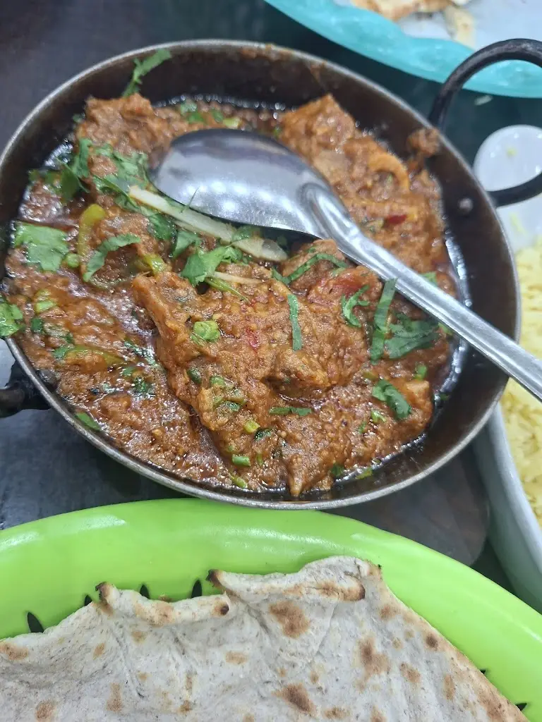 Selina Miah_Saleem's Tawa & Grill_Longsight_review