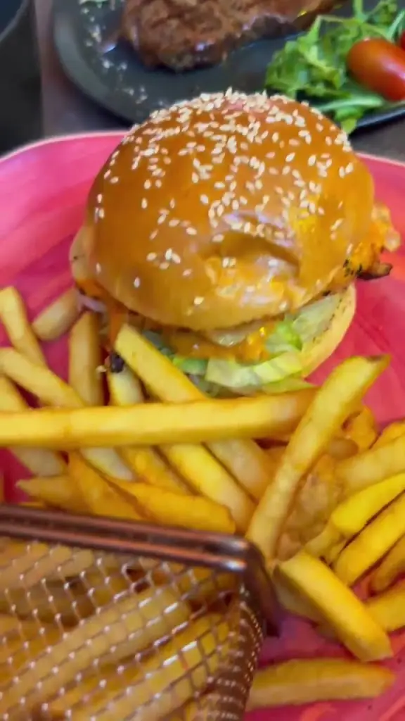 Howdy!_Longsight_slider_image_2