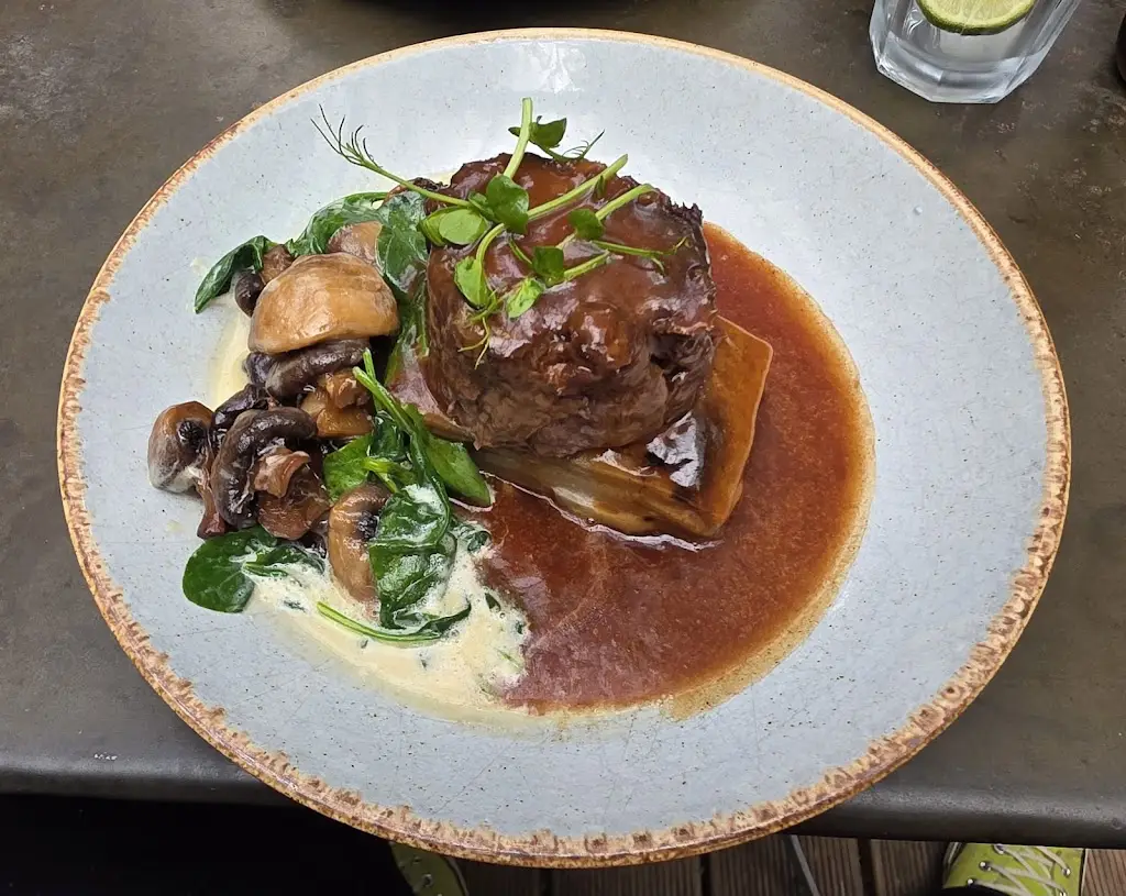 Mark Webb_Goodliffes Bar_Loughborough_reseña