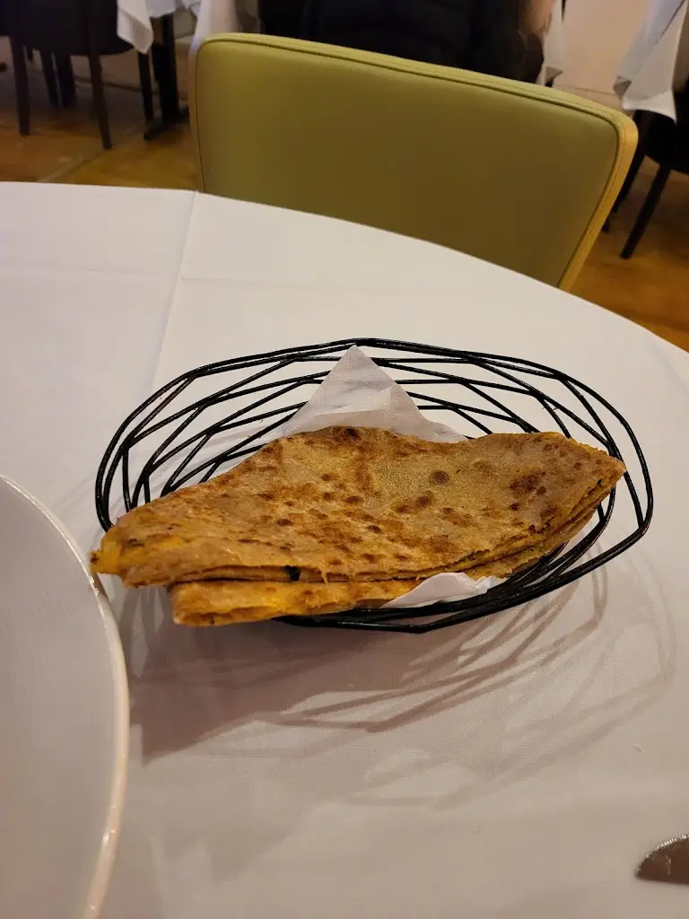 Menu_Everest Lounge_Loughborough_image_4