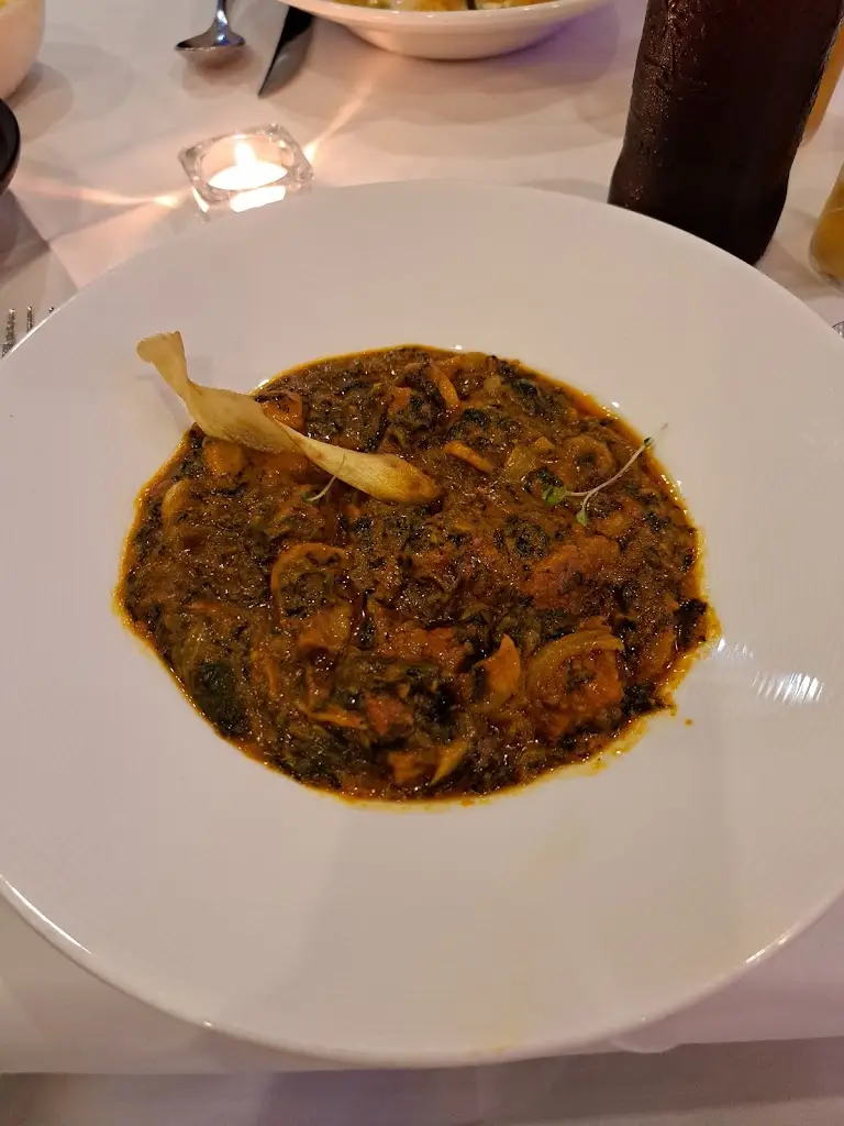 Simon Rossiter_Everest Lounge_Loughborough_review