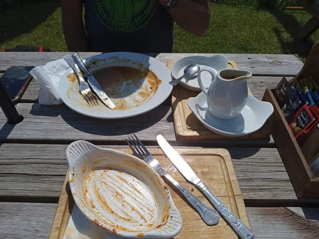 Menu_Crown and Anchor, Hereford_Lugwardine_image_3