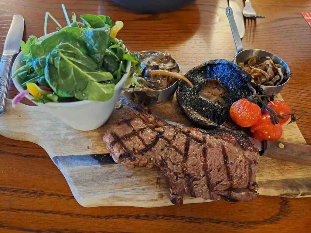 Menu_Crown and Anchor, Hereford_Lugwardine_image_8