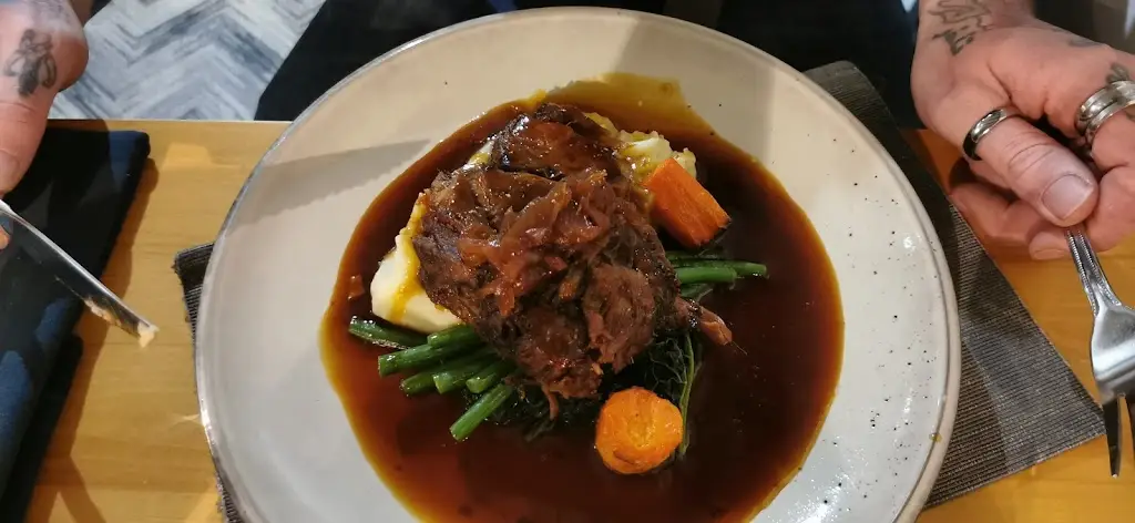 Shelley Dumayne_Restormel Kitchen_Lostwithiel_review