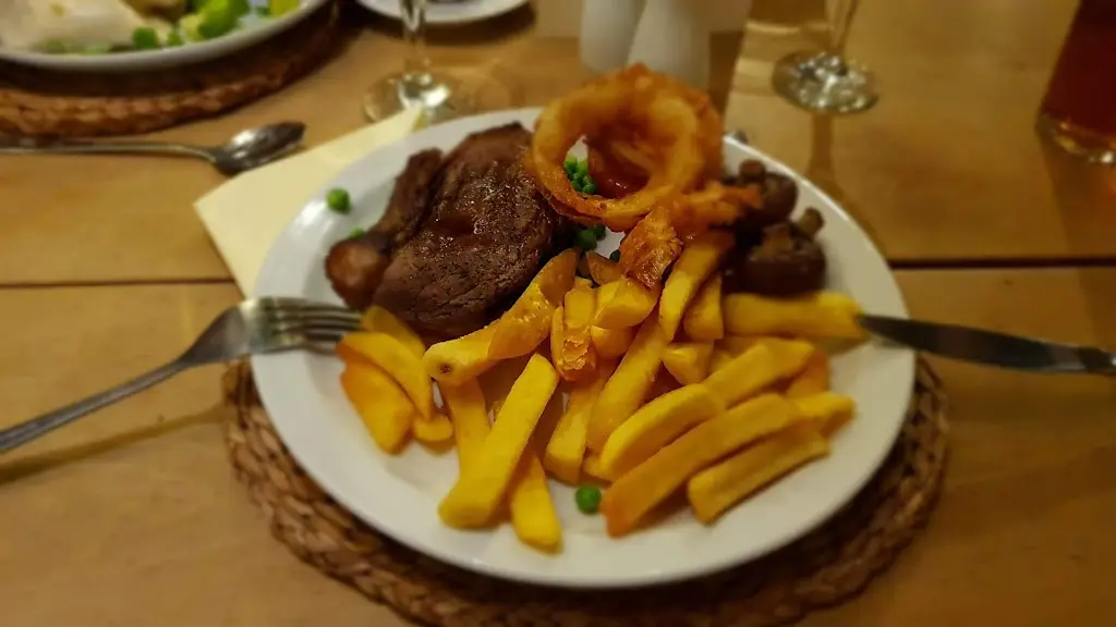 Menu_The Globe Inn_Lostwithiel_image_8