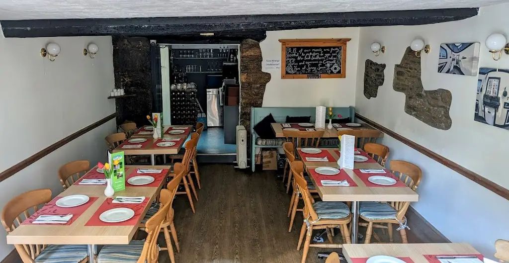 Sunny Spice_Lostwithiel_slider_image_3