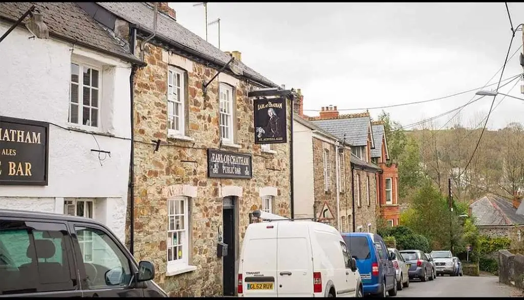 Earl of Chatham_Lostwithiel_slider_image_3