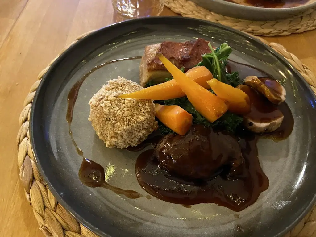 michael talbutt_Fifty Looe_Looe_review