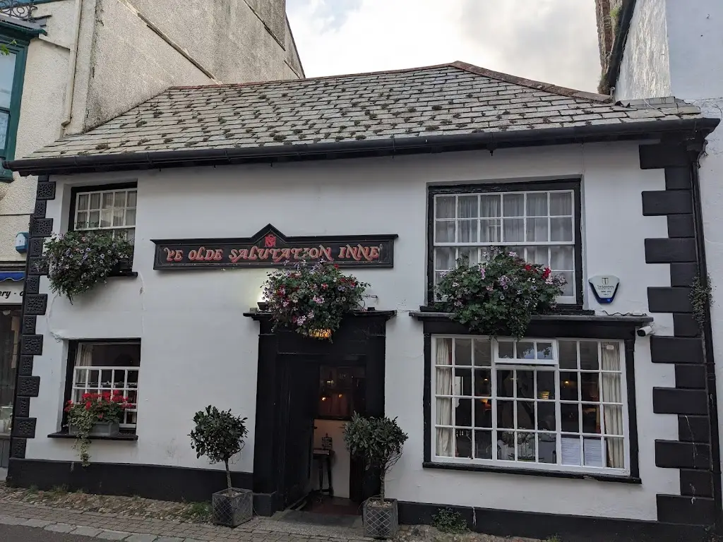 Ye Olde Salutation Inn_Looe_slider_image_1