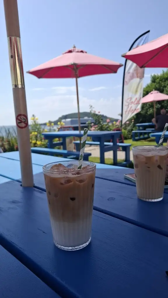 Samuel Rowson_Island View Cafe_Looe_reseña