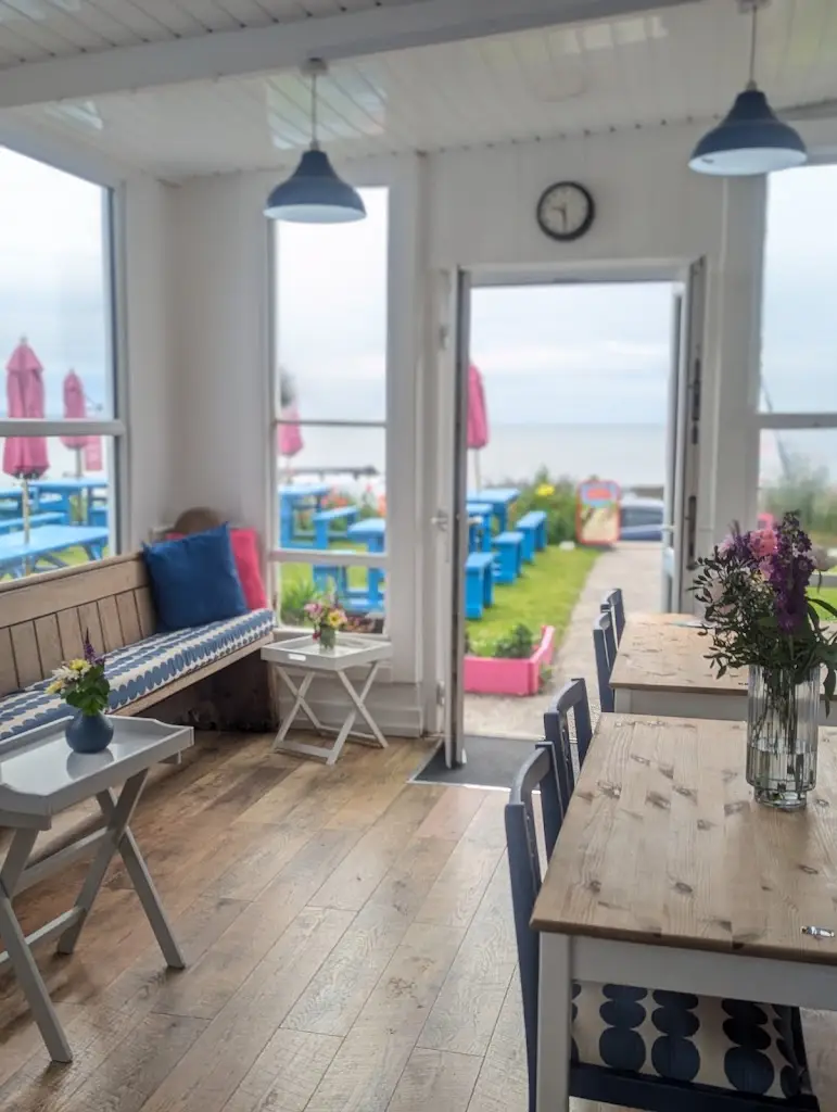 Island View Cafe_Looe_slider_image_1