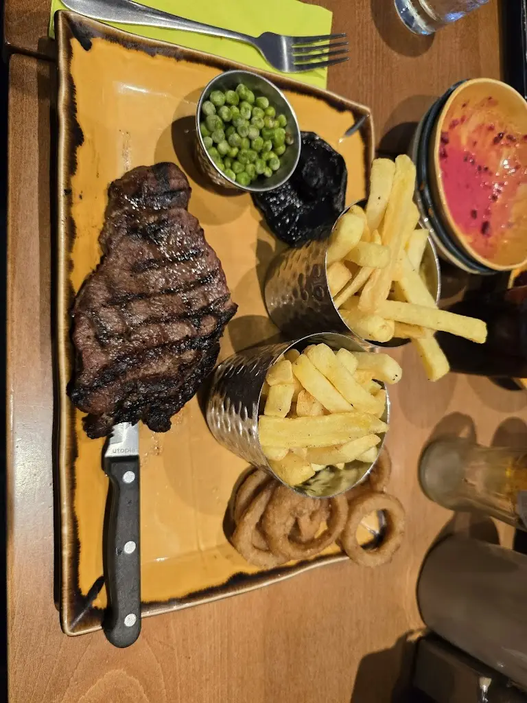 caz brown_Harvester Potters Kiln Lowestoft_Lowestoft_review