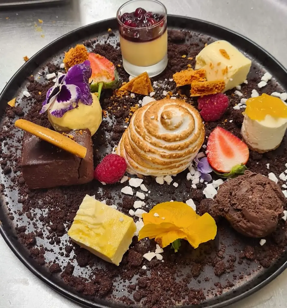 Vieta_Lutterworth_slider_image_2