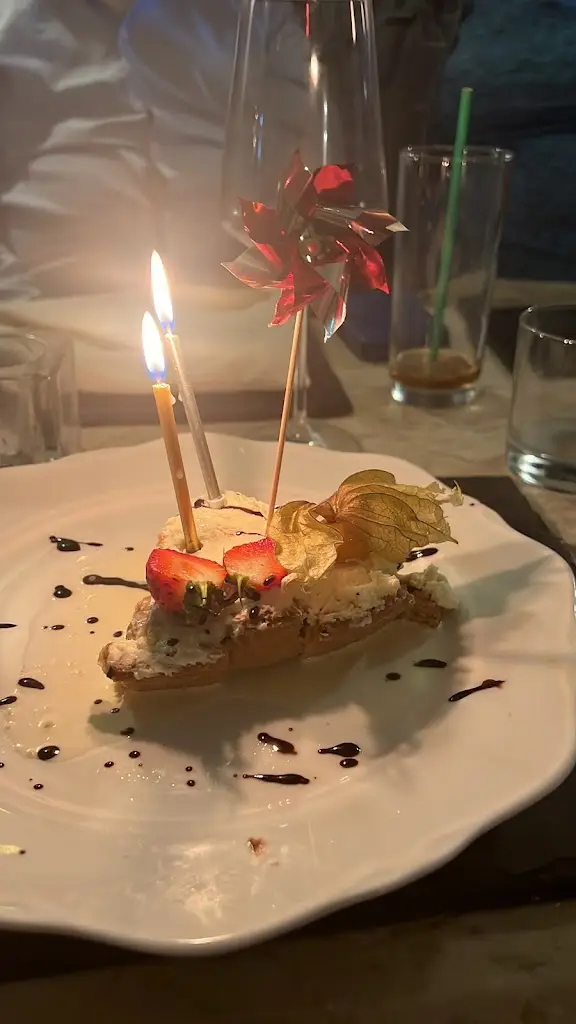 Menu_Cheikho's CV. V V. M V_Lutterworth_immagine_4