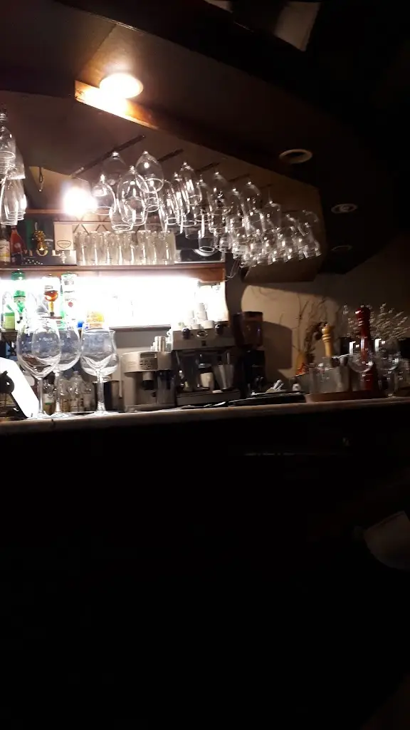 Carol Watson_Cheikho's CV. V V. M V_Lutterworth_recensione