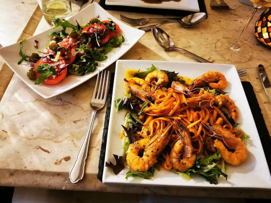 Cheikho's CV. V V. M V_Lutterworth_slider_image_2