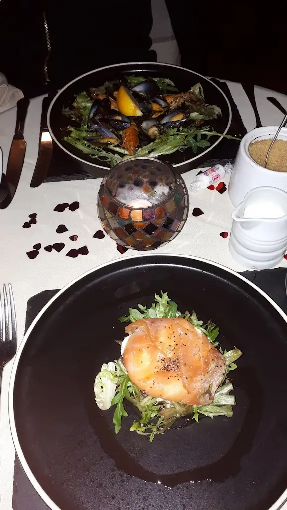 Cheikho's CV. V V. M V_Lutterworth_slider_image_3