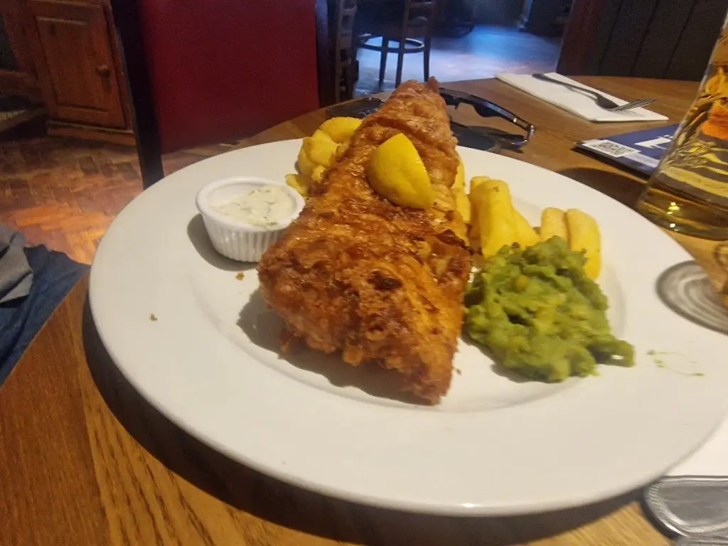 Rohit Choudhary_Elms_Lutterworth_review