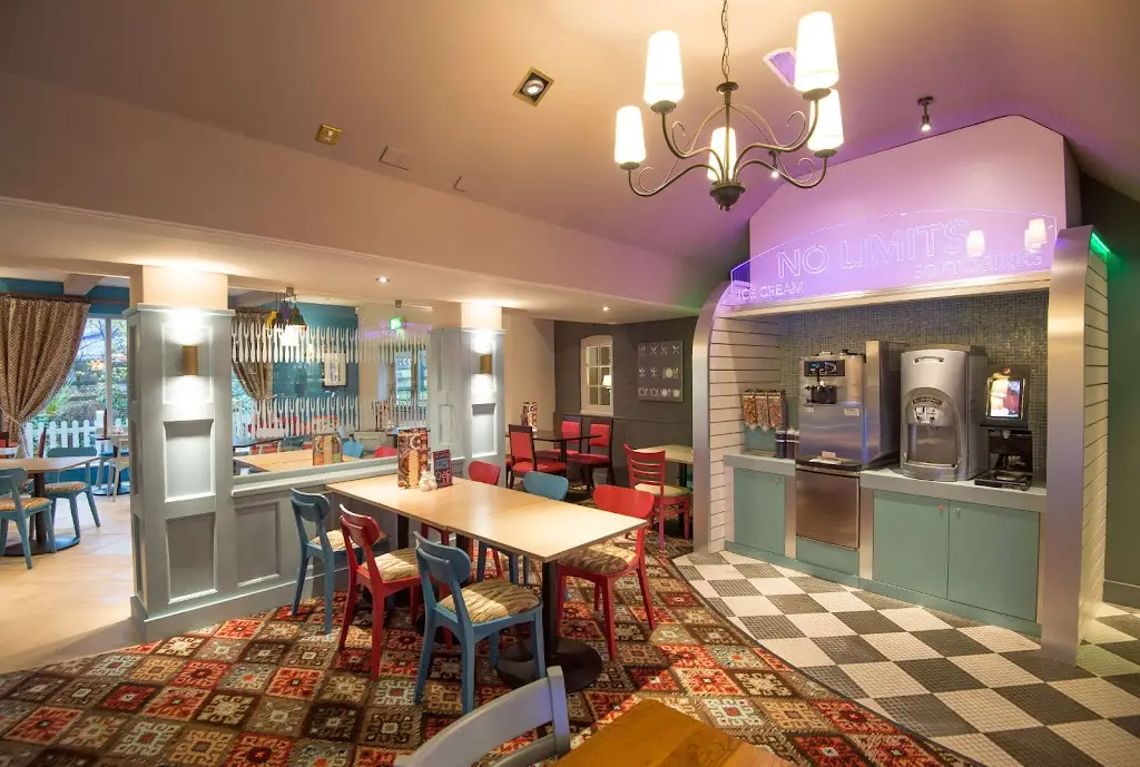 Elms_Lutterworth_slider_image_1