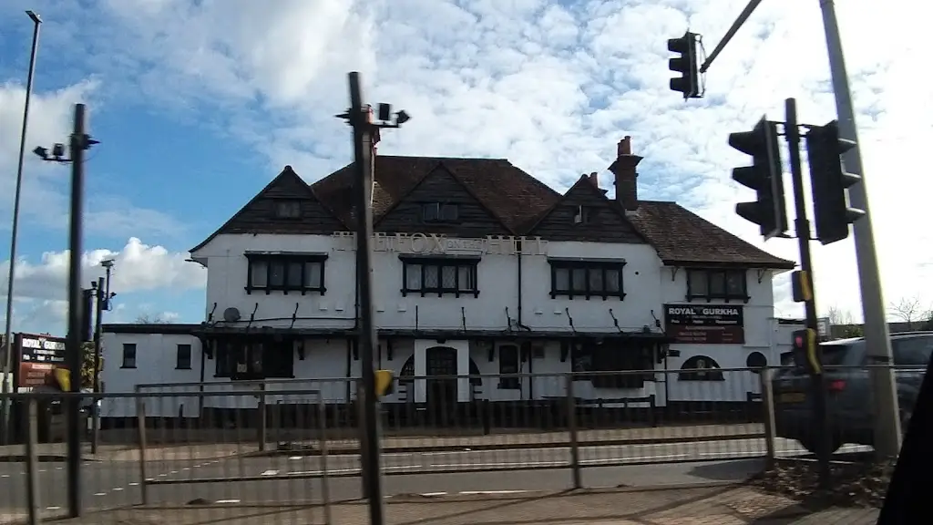 THE FOX ON THE HILL_Lower Kingswood_slider_image_3