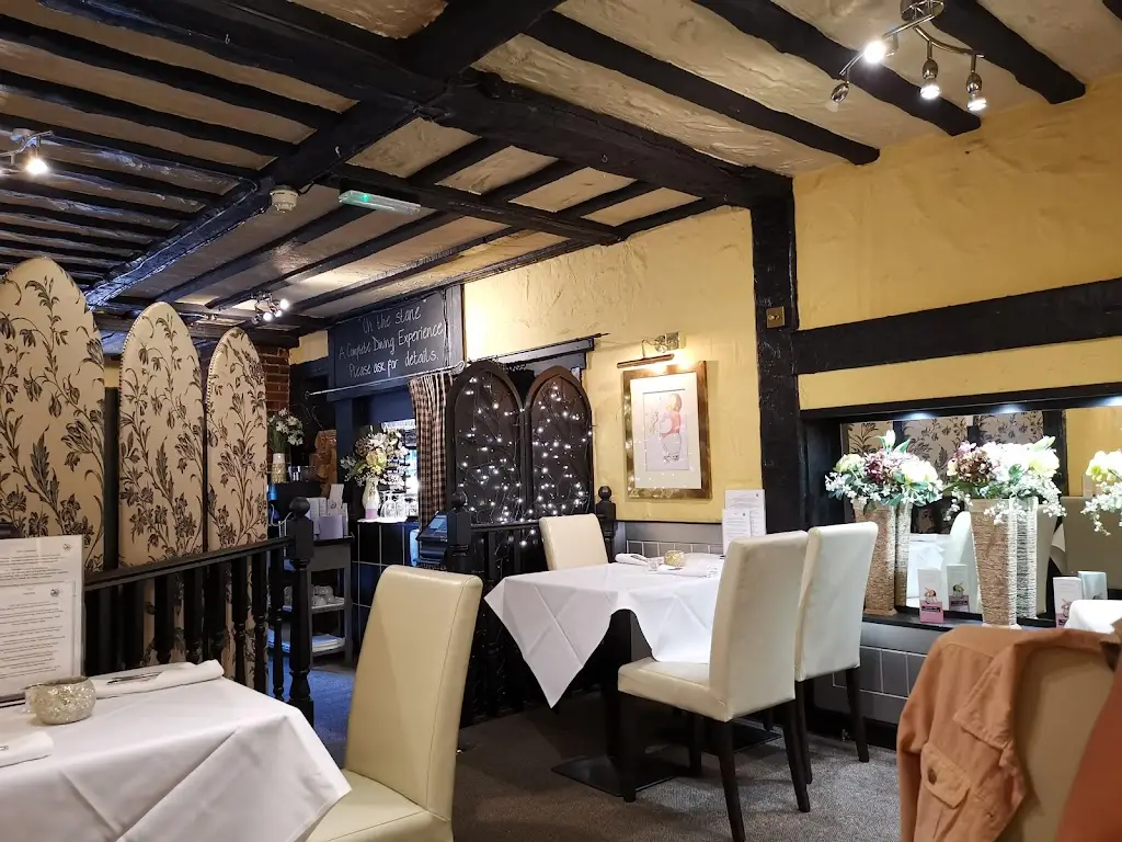 Inn on the Green restaurant in Lower Kingswood