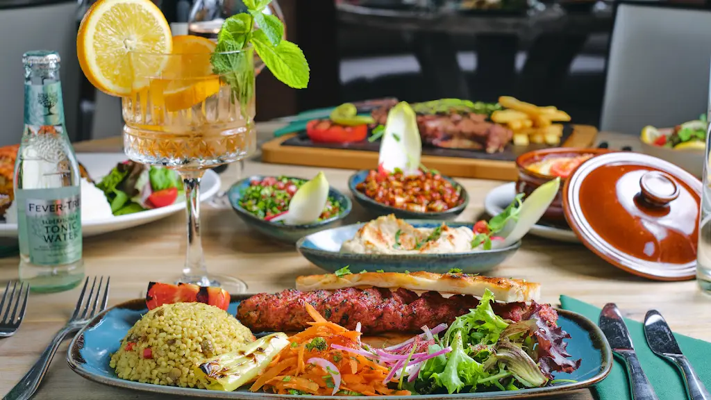 The Bridge Grill Restaurant_Lower Kingswood_slider_image_3