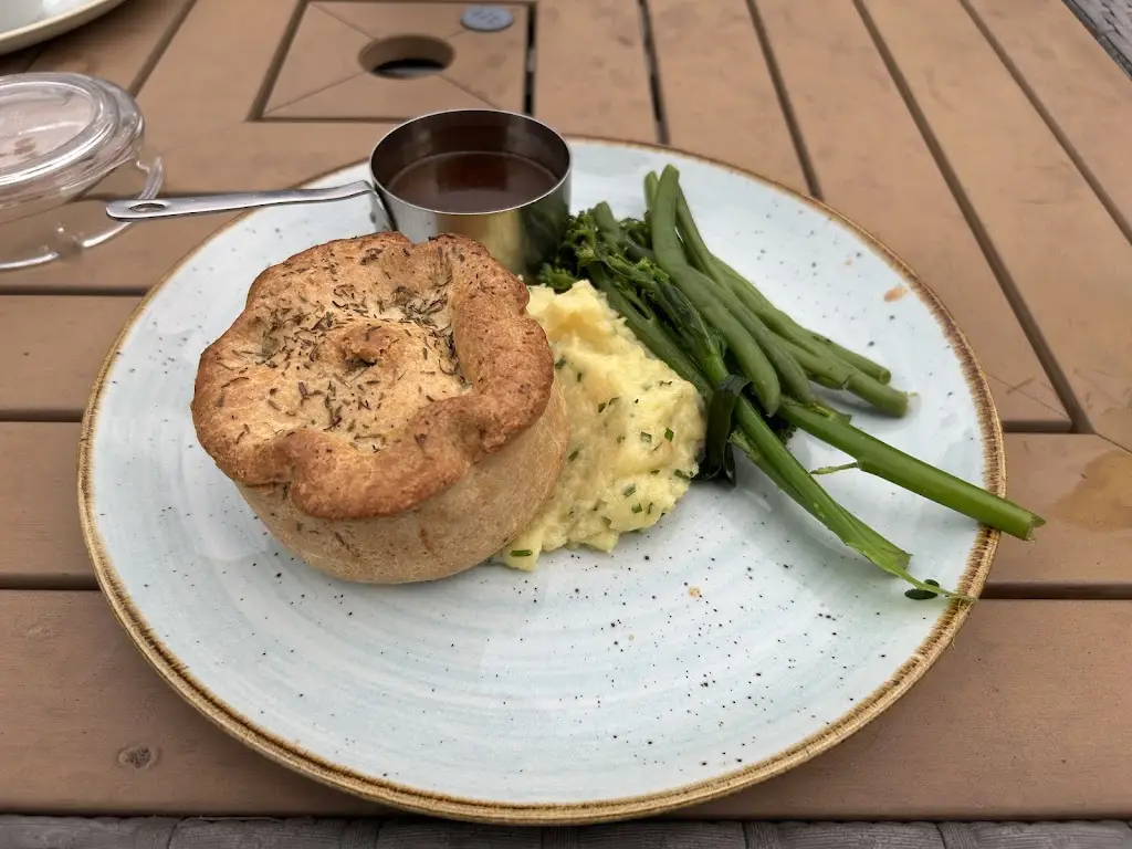 Blue Anchor Tadworth_Lower Kingswood_slider_image_2