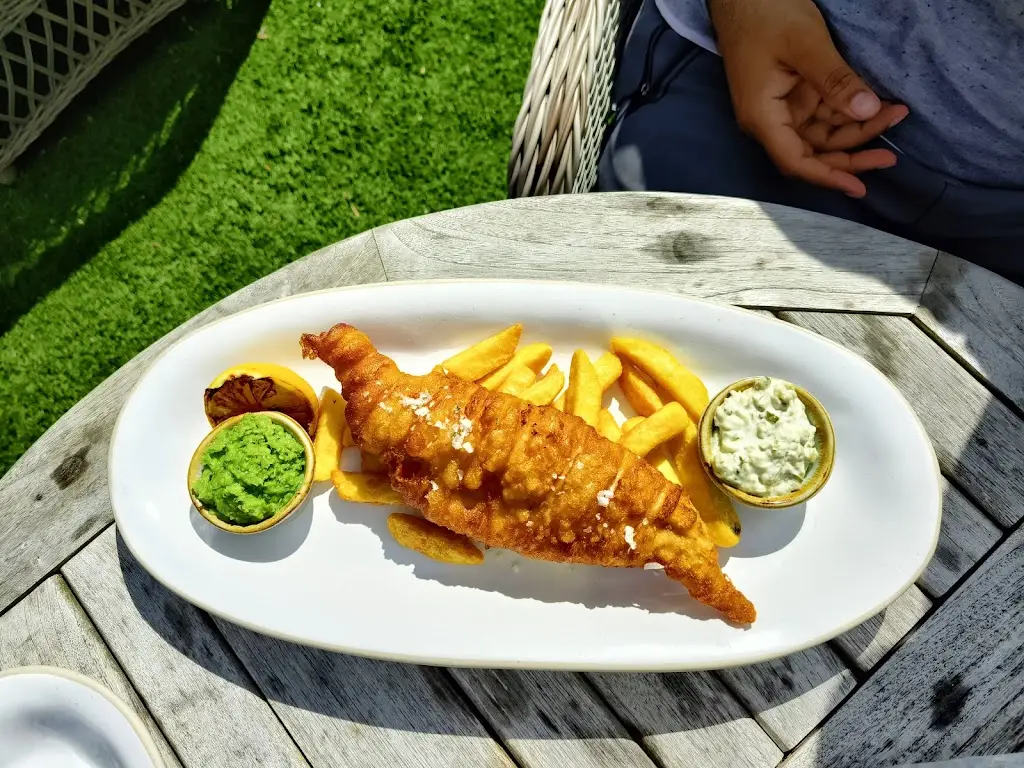 Menu_The Chequers_Lower Kingswood_image_6