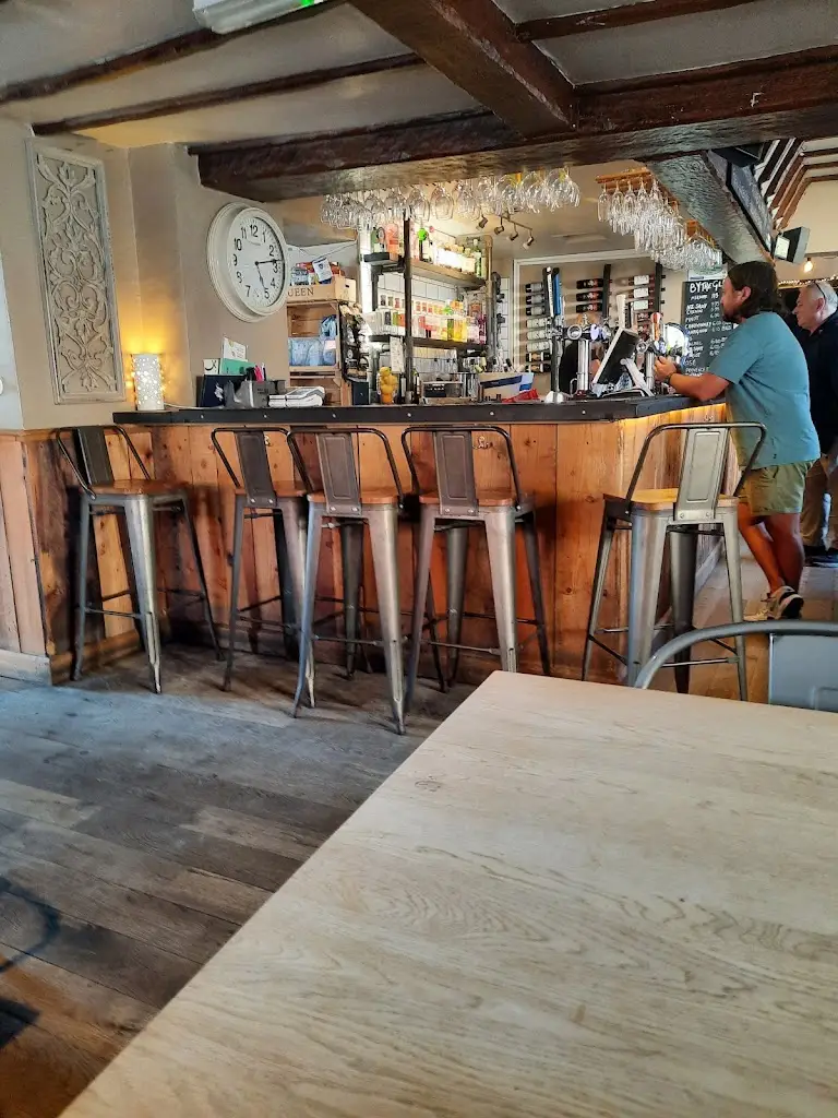 The Queens_Ludlow_slider_image_2