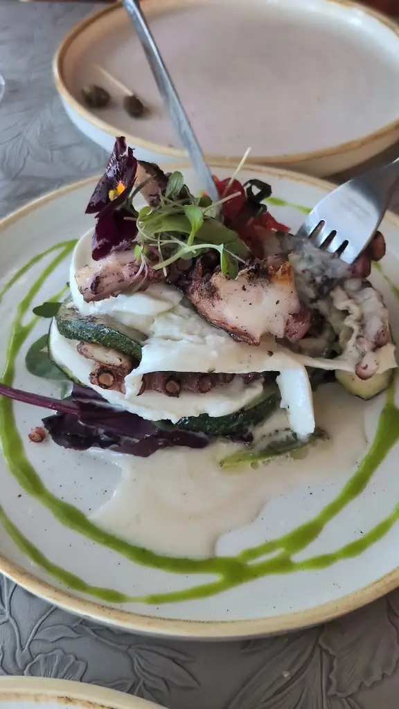 L'ARTE Cockfosters_Barnet_slider_image_2