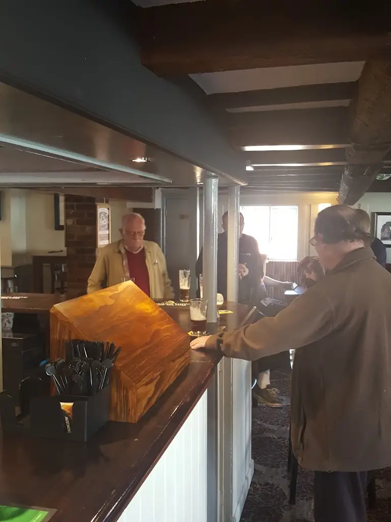 The Crown Inn_Ludgershall_slider_image_3