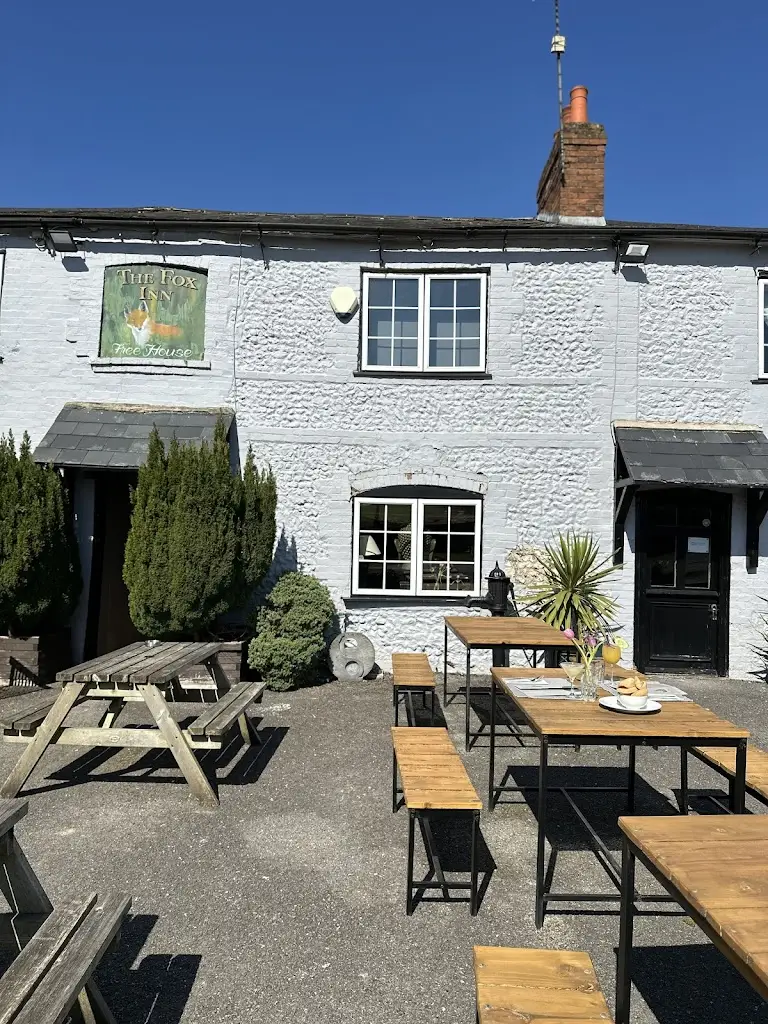Abbie Taylor_The Fox Inn_Ludgershall_review