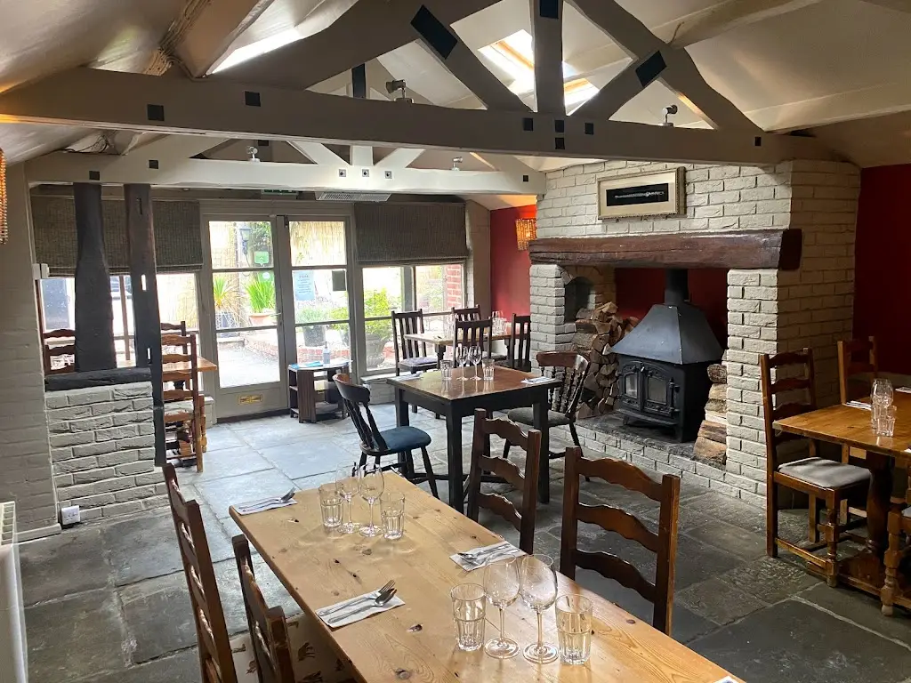 The Fox Inn_Ludgershall_slider_image_1