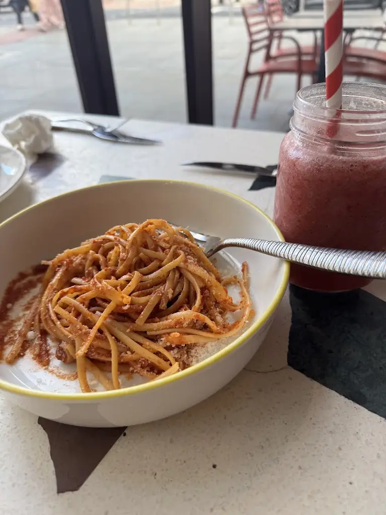 M Sana_Mama Fifi_Barnet_review