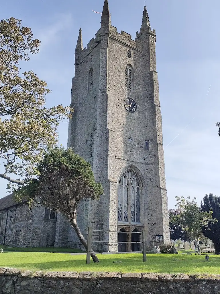 Lin Alderson_Dolphin Inn_Lydd_review