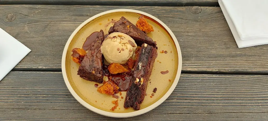 Menu_The Sun Inn_Lydiard Millicent_image_8