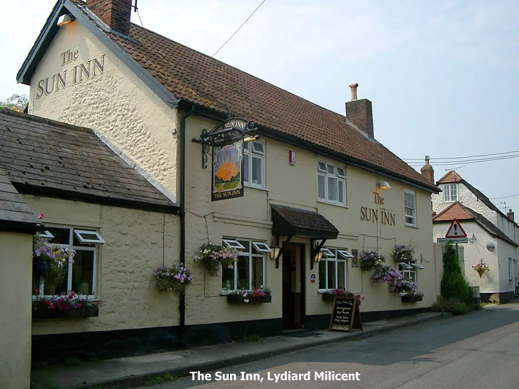 The Sun Inn_Lydiard Millicent_slider_image_3