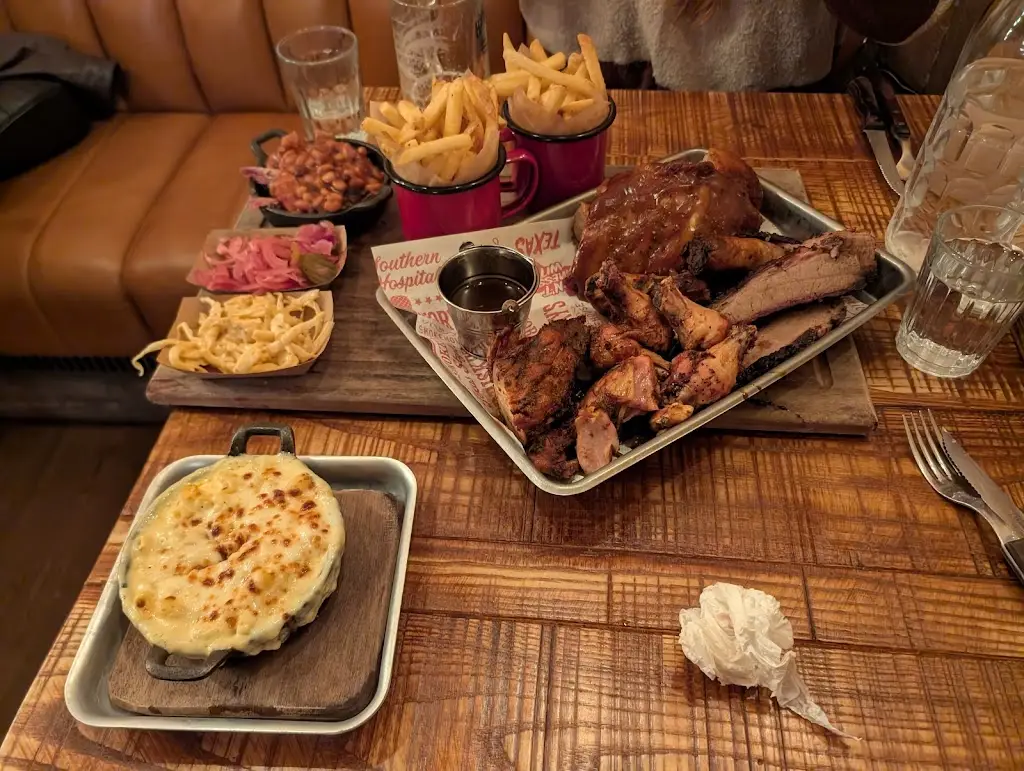 James Redmond_Hickory's Smokehouse Swindon_Lydiard Millicent_review