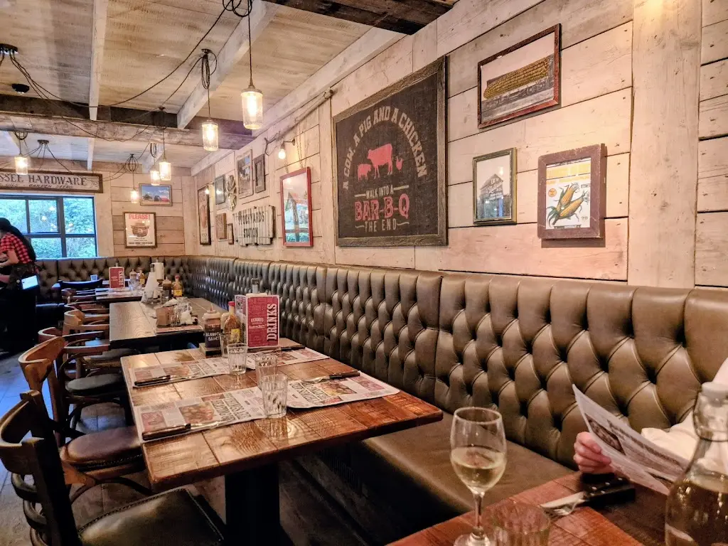 Hickory's Smokehouse Swindon_Lydiard Millicent_slider_image_3