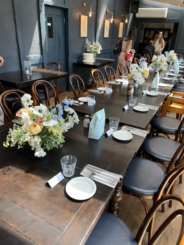 Thomas Simmons_The Green Dragon_Barnet_review