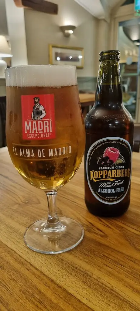 Menu_The Sally Pussey's Inn_Lydiard Millicent_immagine_7