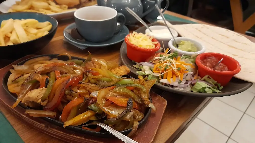 Menu_The Sally Pussey's Inn_Lydiard Millicent_immagine_9