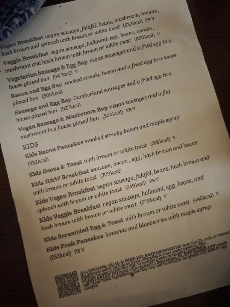 Scarlett D_The Royal Lion_Lyme Regis_review