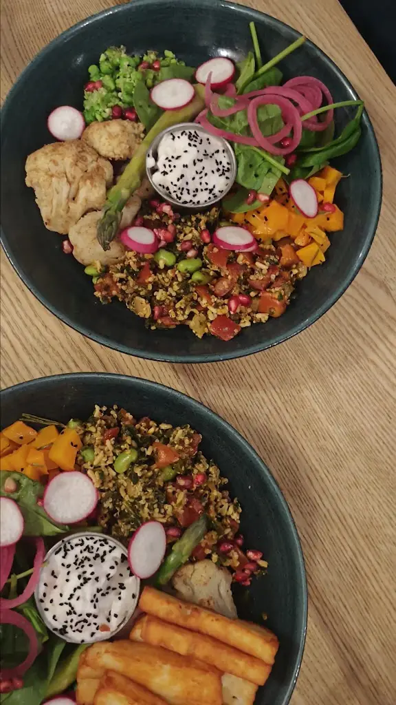 The Royal Lion_Lyme Regis_slider_image_2