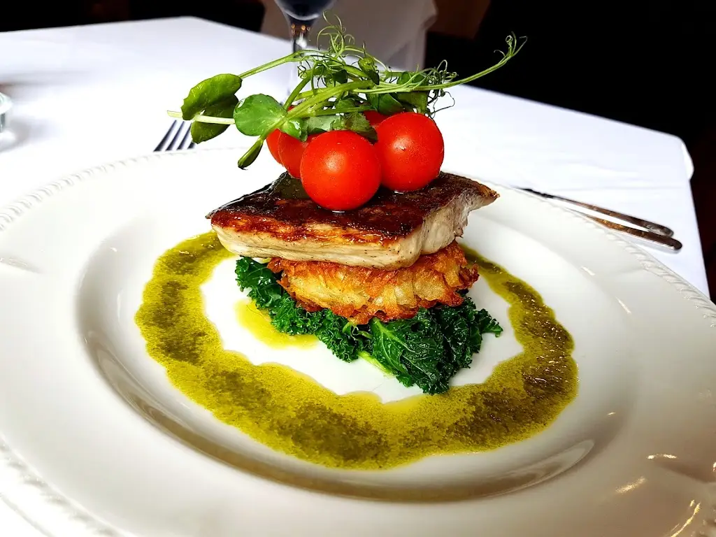 The Royal Lion_Lyme Regis_slider_image_3